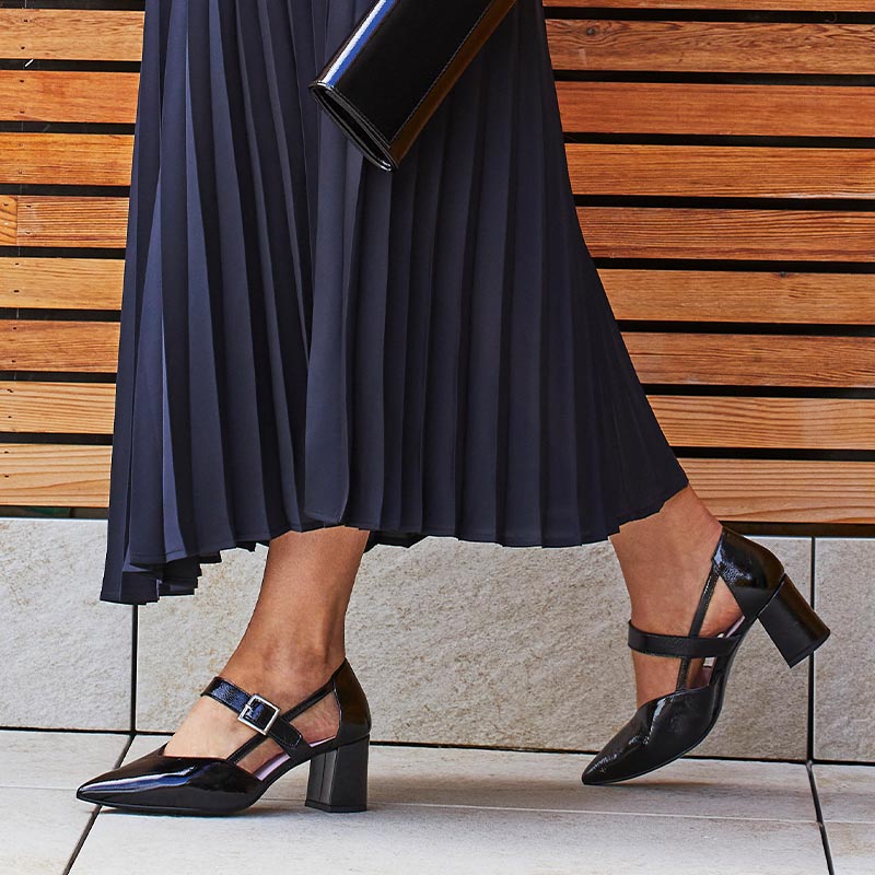 Chloe: Black Patent Leather - Image 4