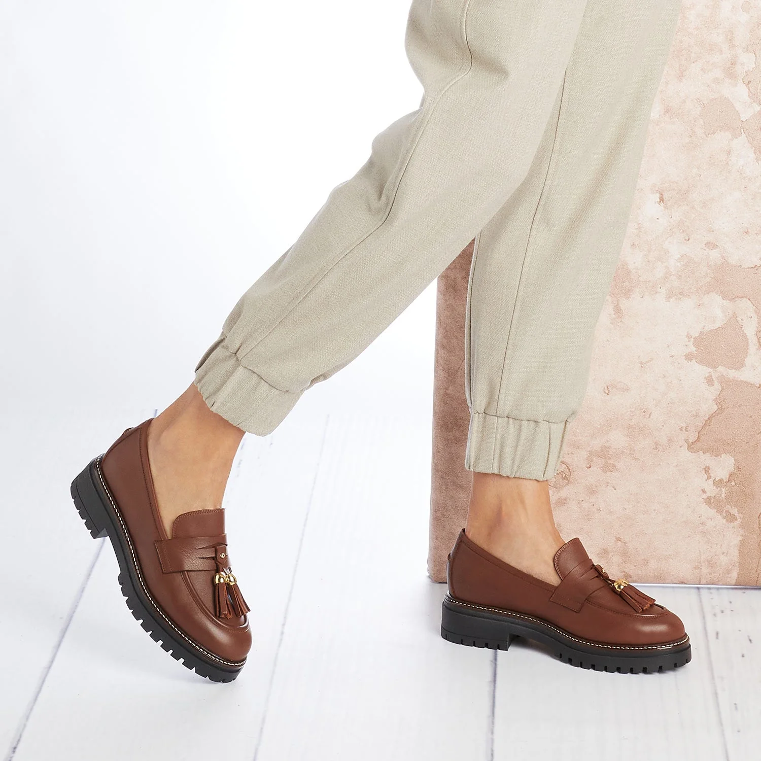 Fame: Tan Leather - Image 8