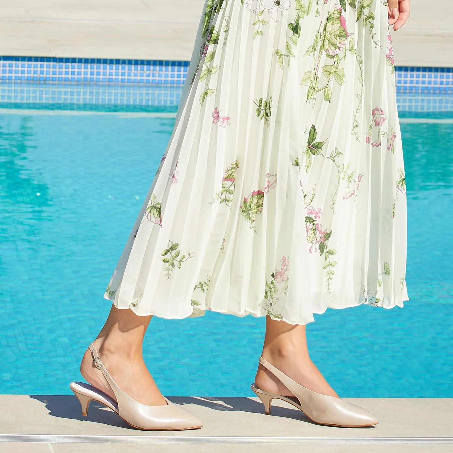 India: Pale Taupe Patent Leather - Image 6