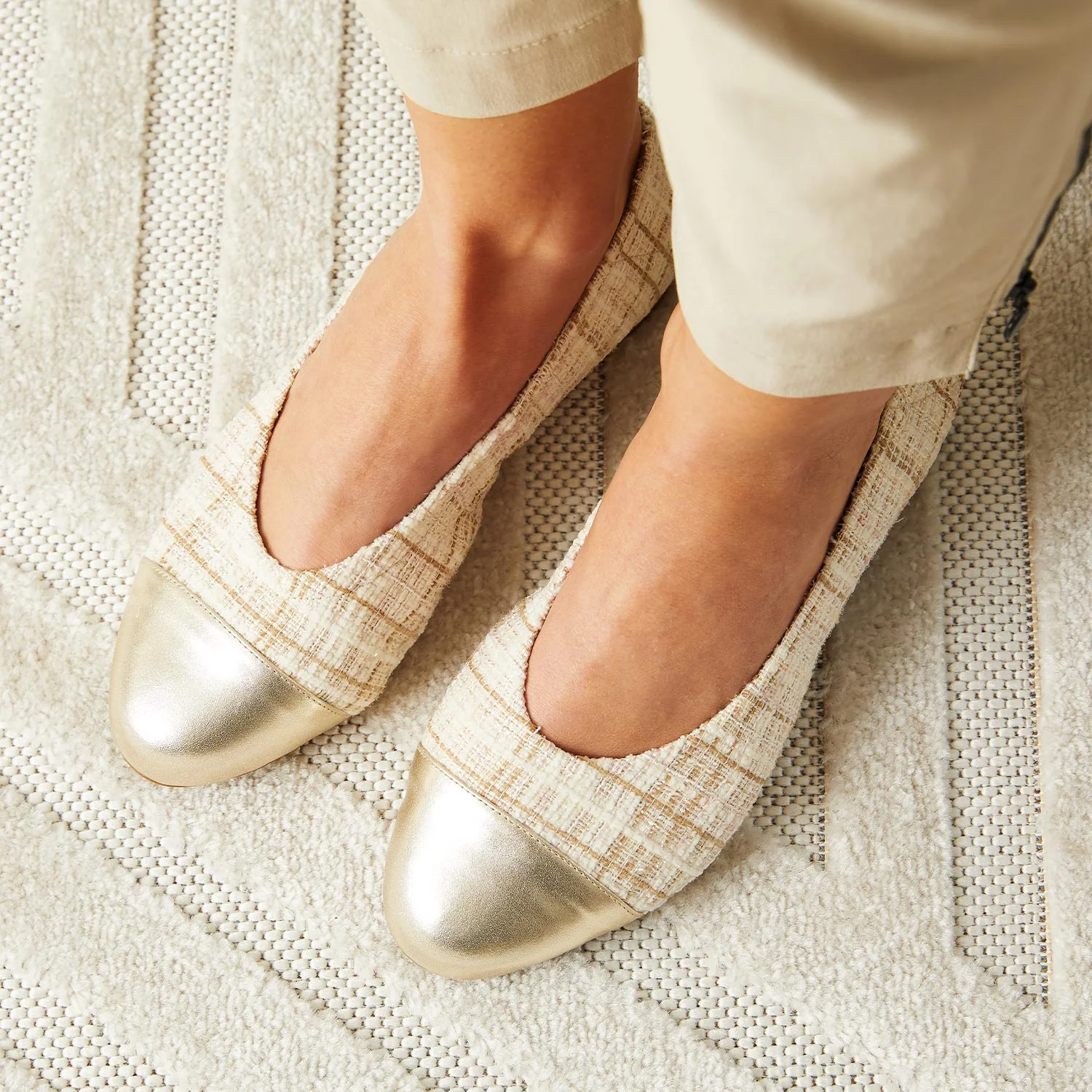 Luna: Cream Tweed & Gold Leather - Image 4