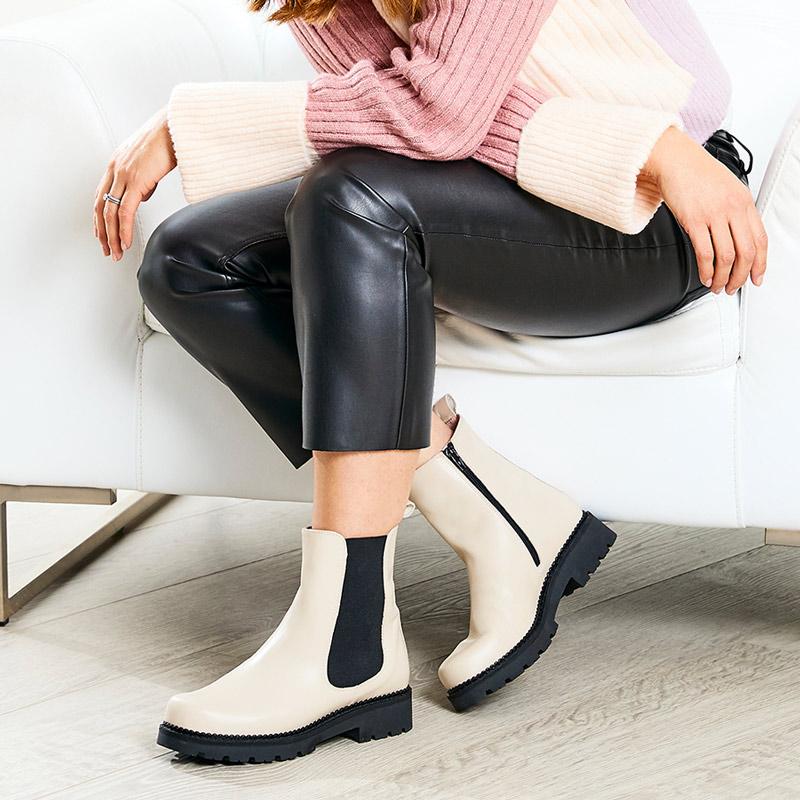 Roxy: Ivory Leather - Image 4