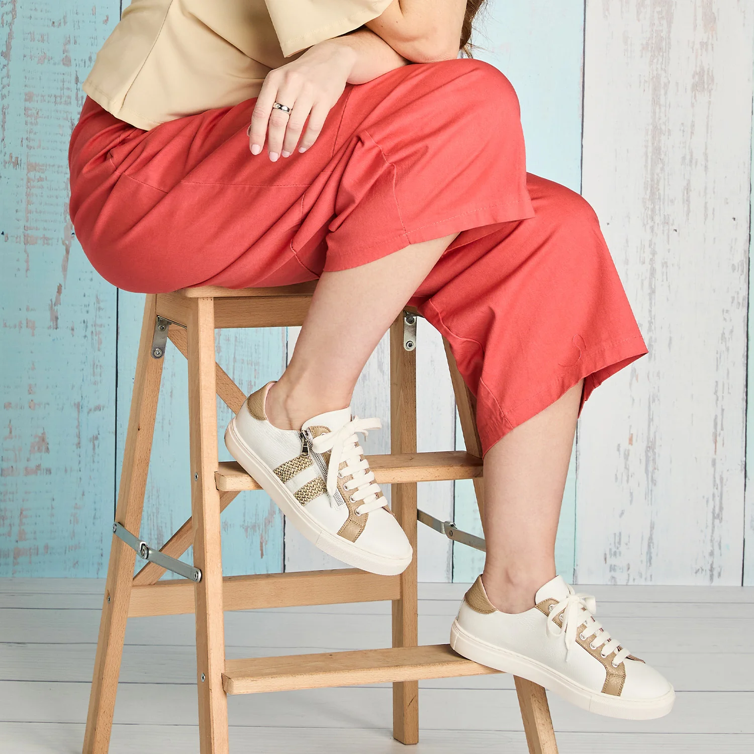 Sprint: White Leather & Raffia - Image 2